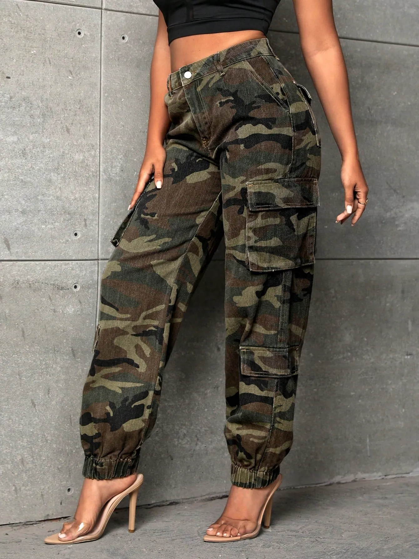 Camo Jogger Cargo Pants