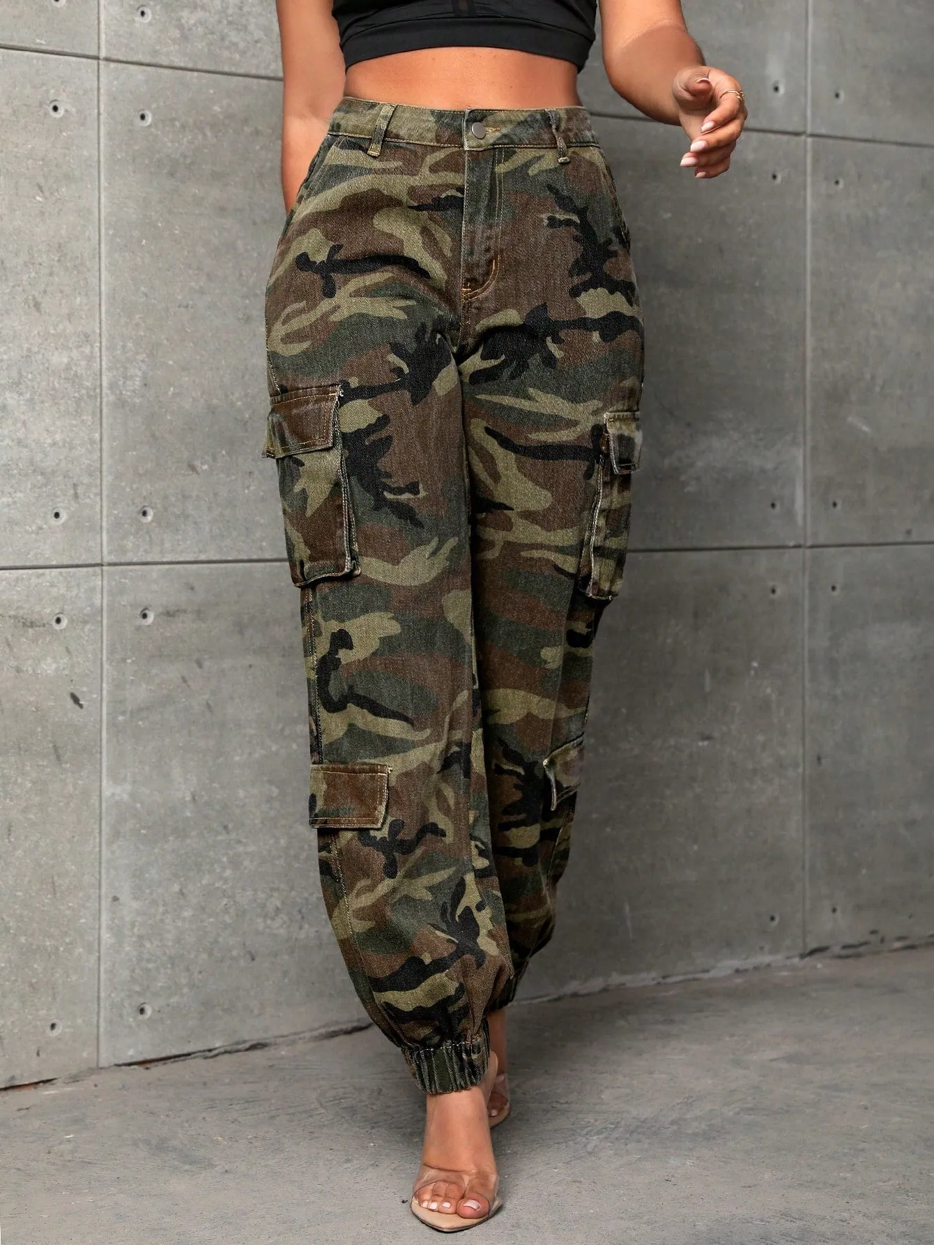 Camo Jogger Cargo Pants