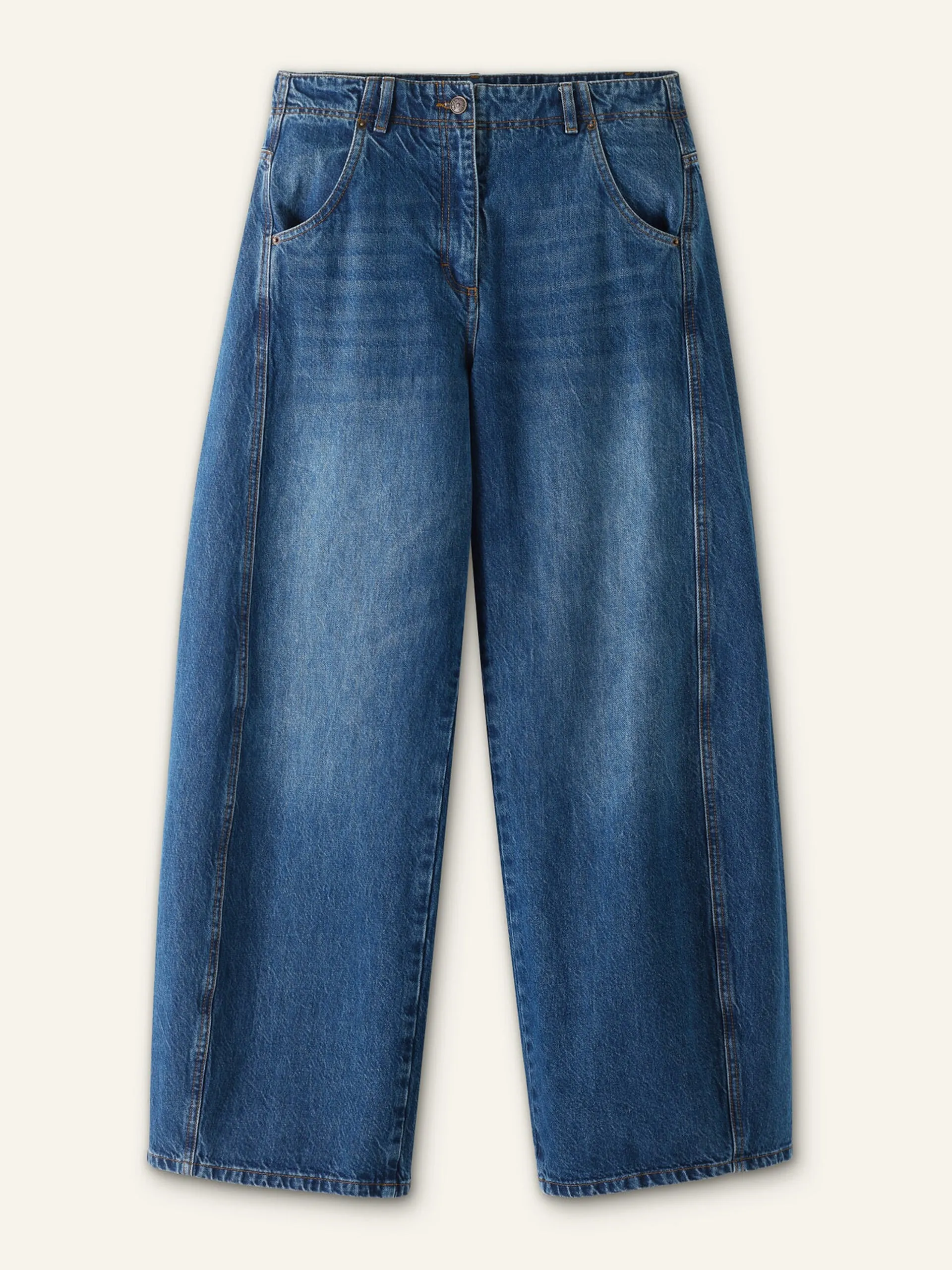 Engineered relaxed jeans