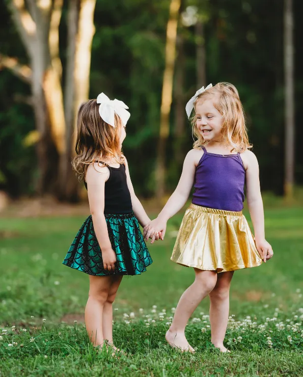 Girls Novelty Circle Skirt | Gold Sparkly Shimmer