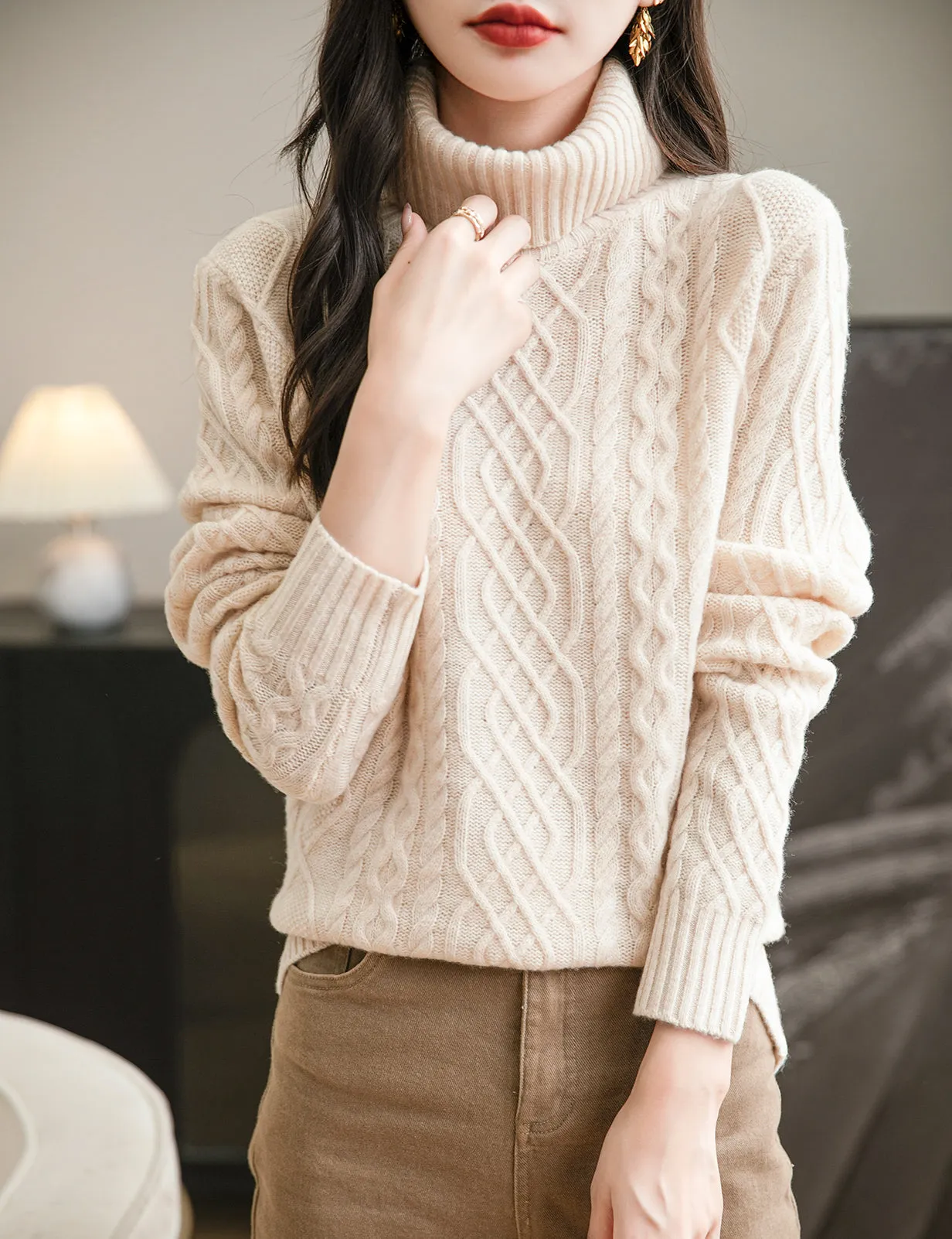 Jill Woman Long Sleeve Sweater