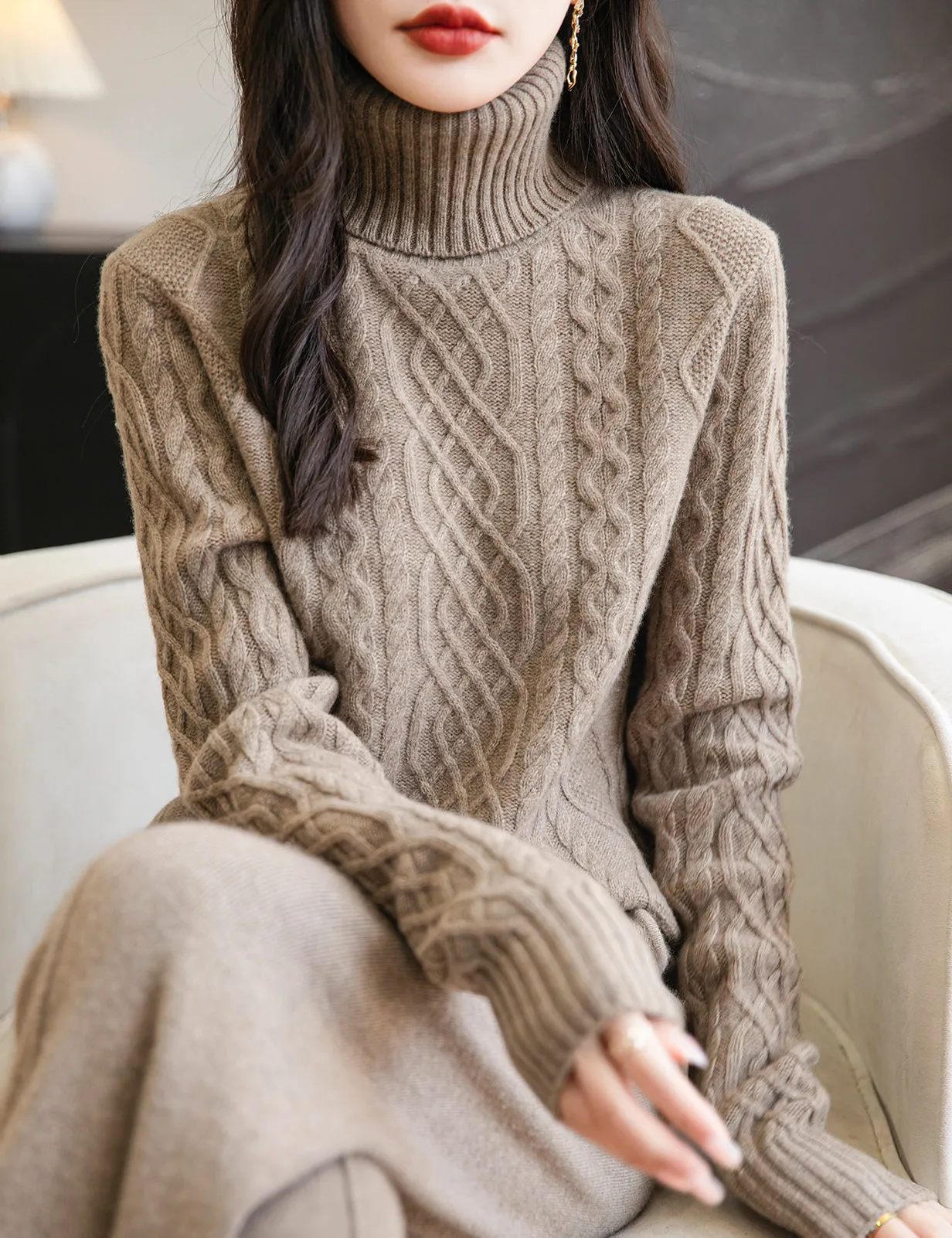 Jill Woman Long Sleeve Sweater