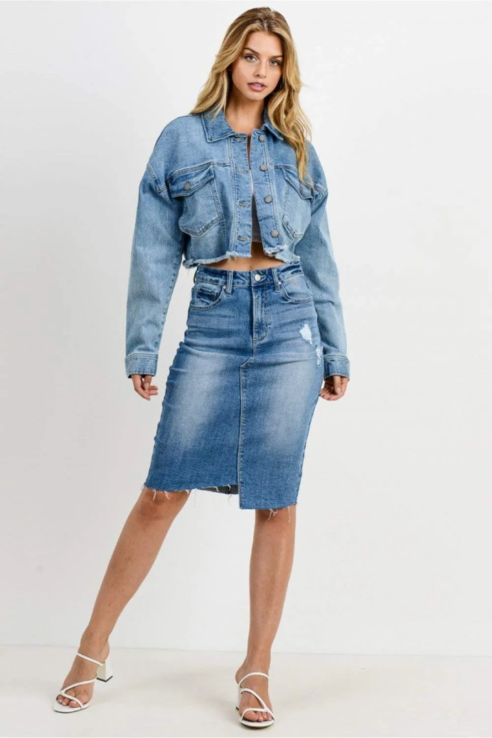 Khanomak Women's Long Sleeve Oversized Cropped Denim Jacket