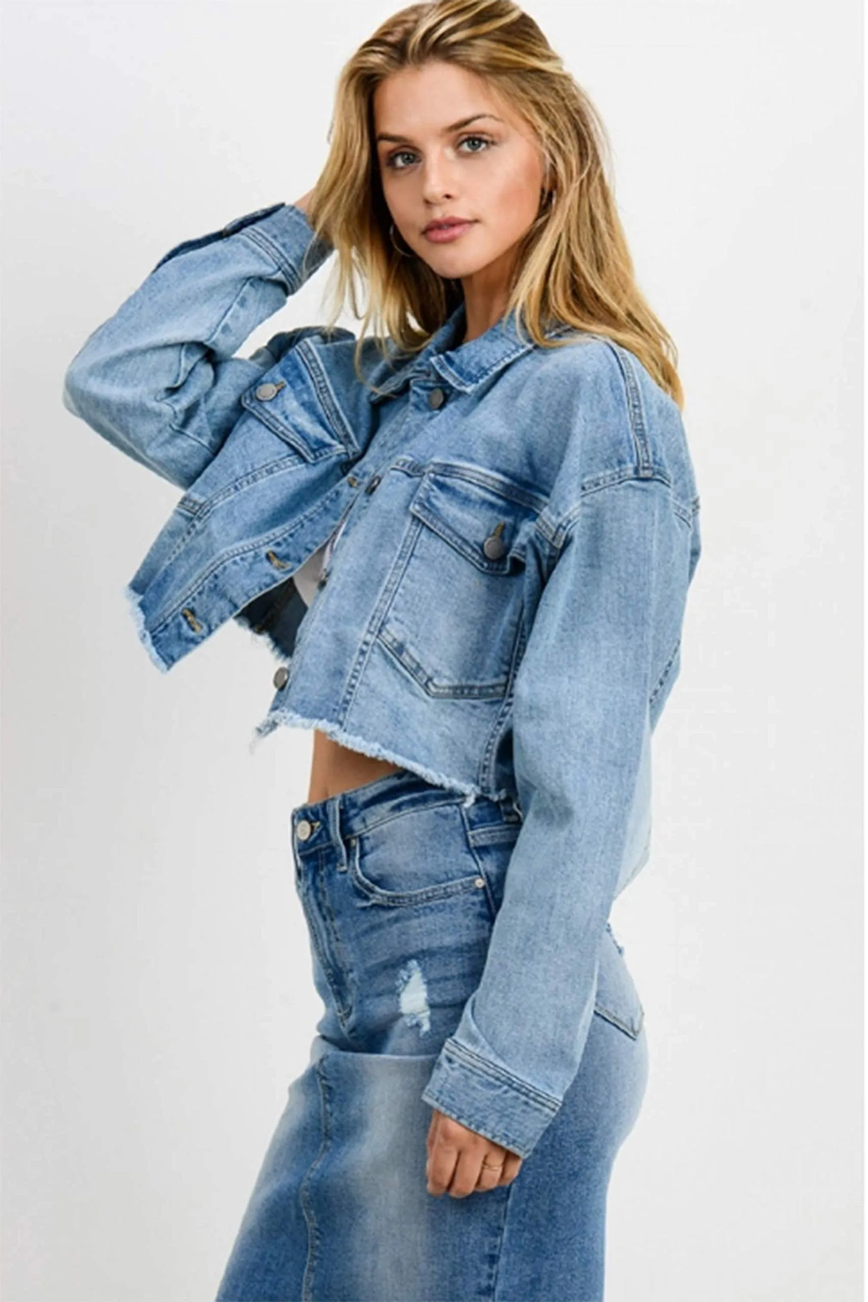 Khanomak Women's Long Sleeve Oversized Cropped Denim Jacket