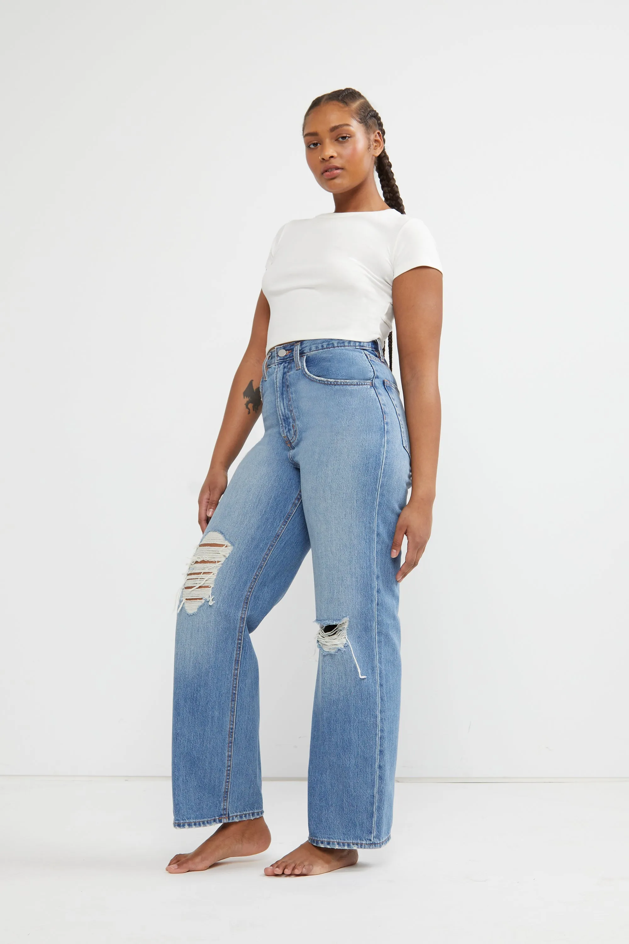 RELAXED STRAIGHT LEG JEAN