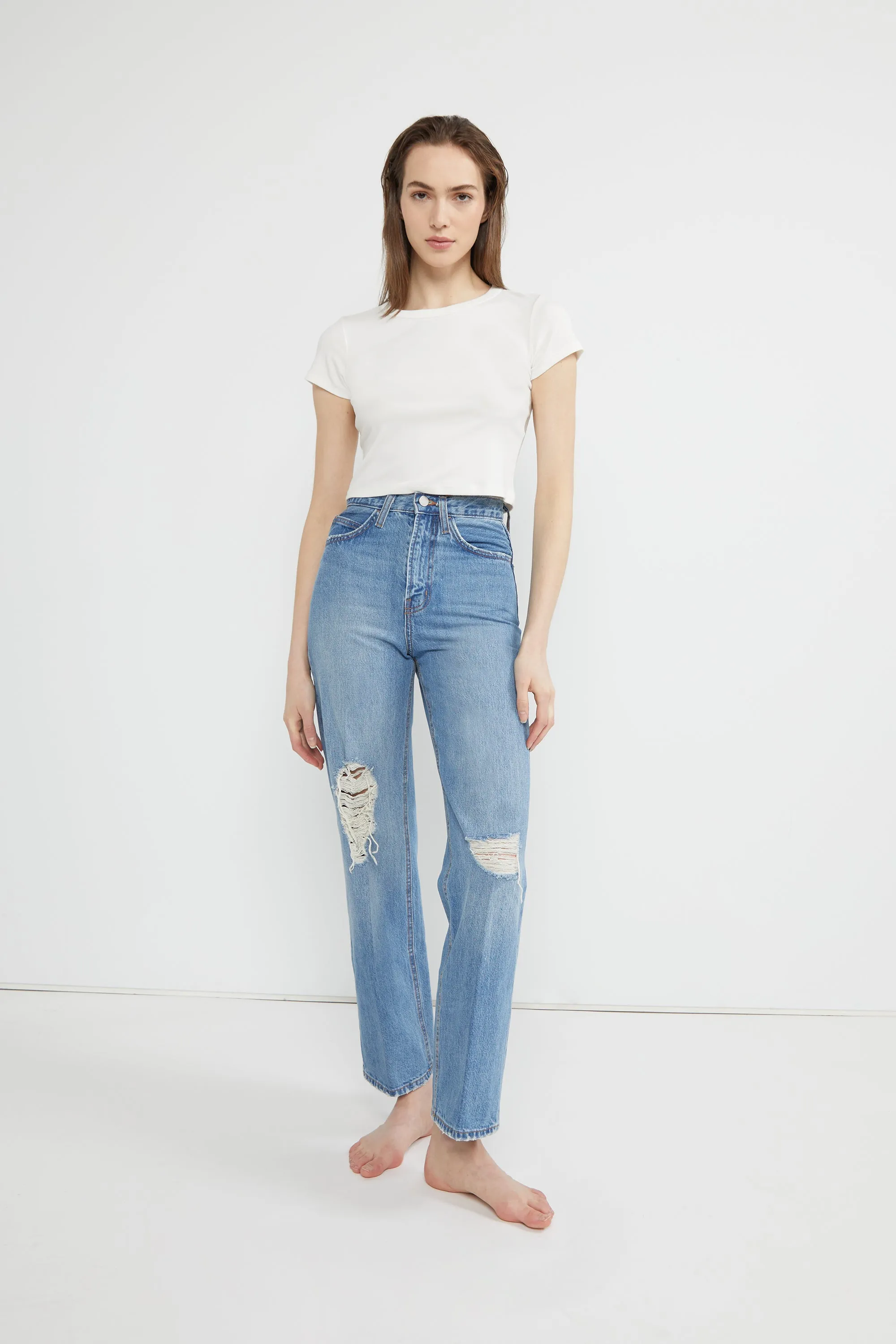 RELAXED STRAIGHT LEG JEAN